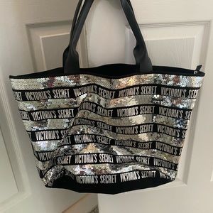 Large Victoria’s Secret tote